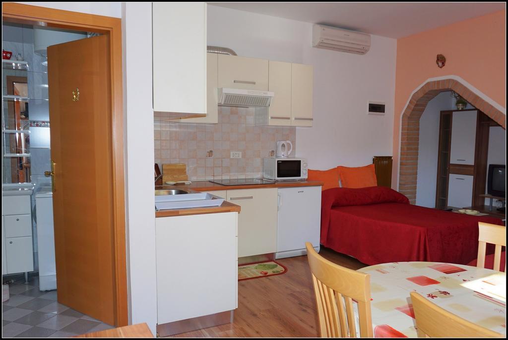 Orlando'S Apartments Oj Izola Exterior foto